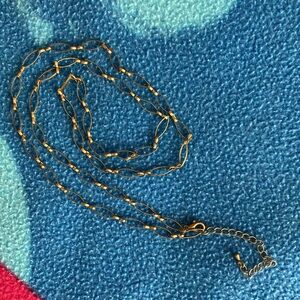 Beautiful 16“ brass color eye-shape connected links